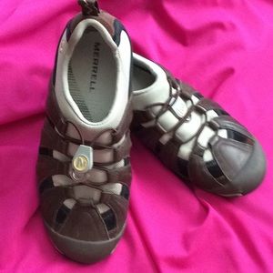 Merrell Women’s Caper Dark Earth Sneaker Shoe